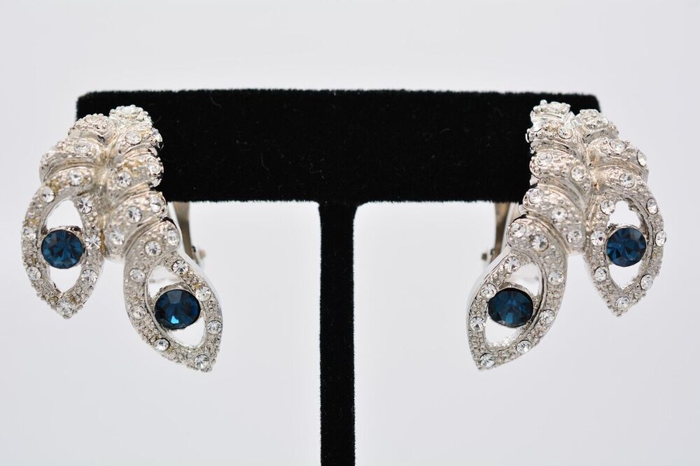 Vintage Crystal Clip On Earrings Blue Rhinestone Floral Shiny Silver Heavy BinAY